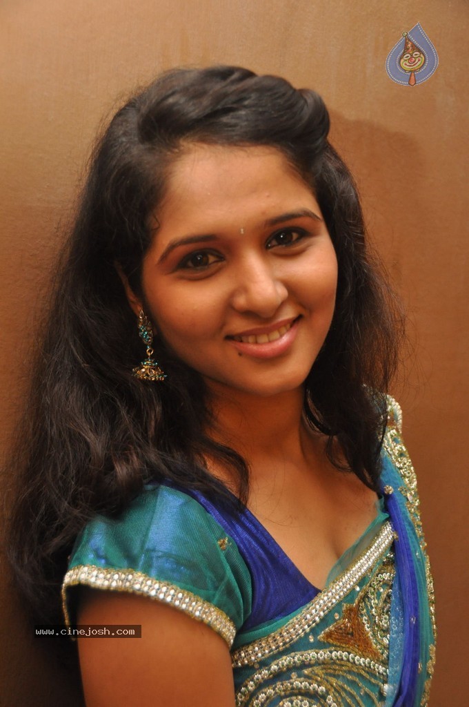 Jayanthi Rajput Stills - 6 / 80 photos