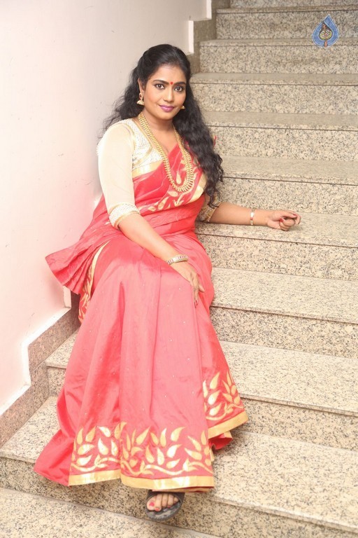 Jayavani New Photos - 25 / 42 photos