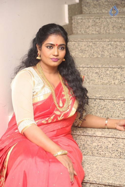 Jayavani New Photos - 35 / 42 photos