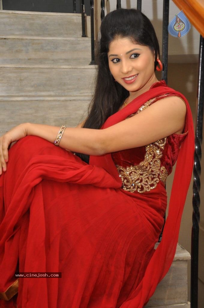 Jiya Hot Photos - 58 / 67 photos