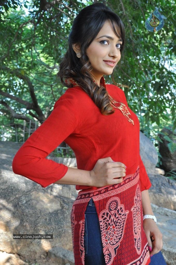 Jiya New Stills - 68 / 68 photos