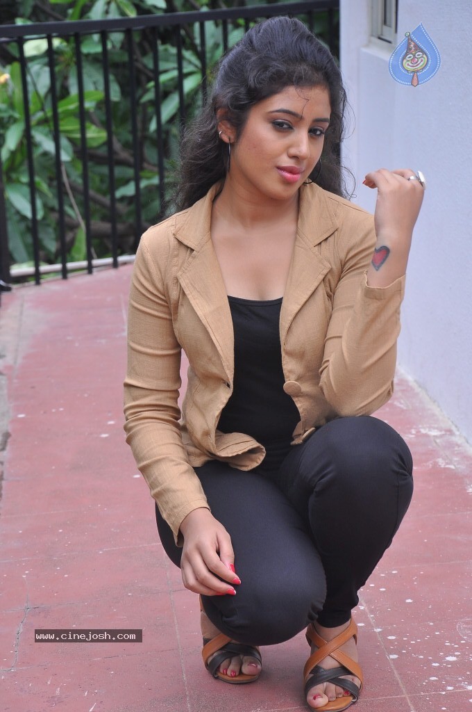 Jr Jeevitha Stills - 23 / 74 photos