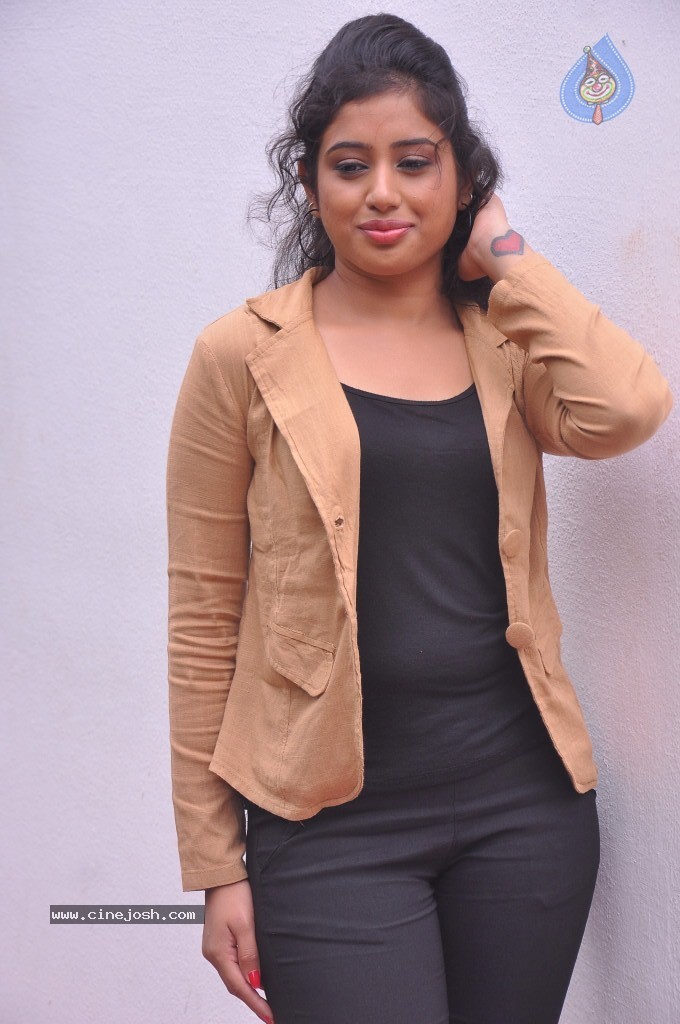 Jr Jeevitha Stills - 68 / 74 photos