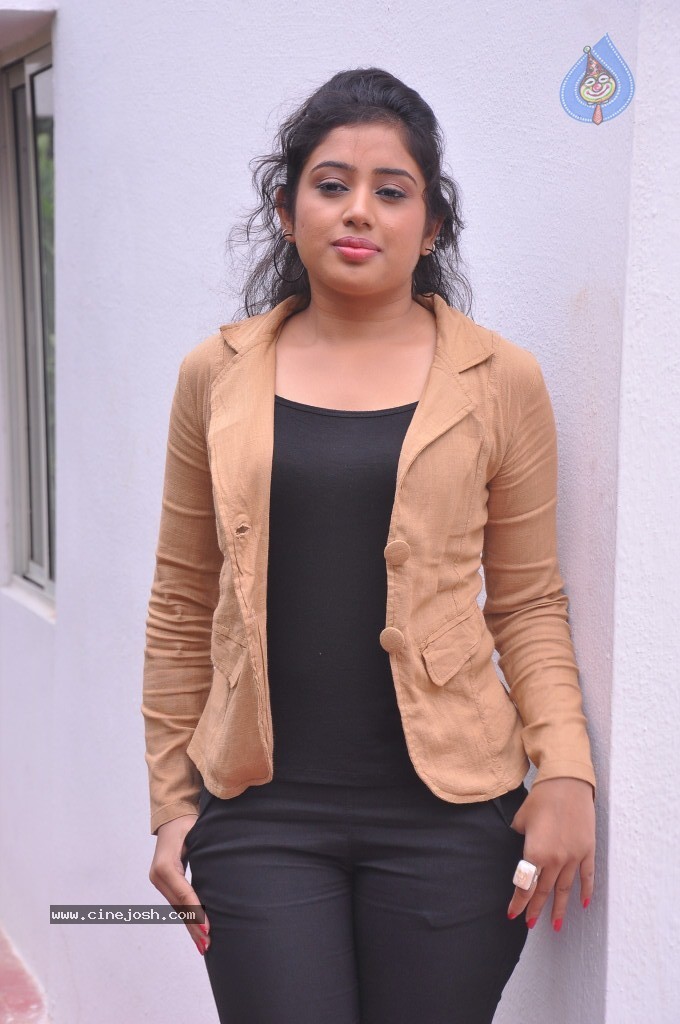 Jr Jeevitha Stills - 70 / 74 photos