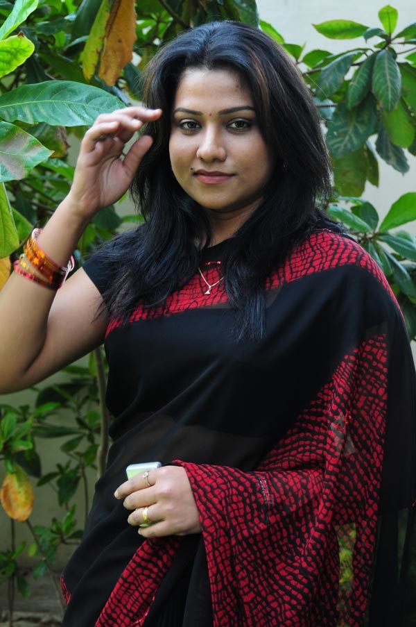 Jyothi - Gentleman - Photos - 4 / 60 photos