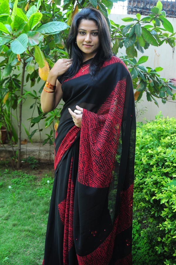 Jyothi - Gentleman - Photos - 10 / 60 photos