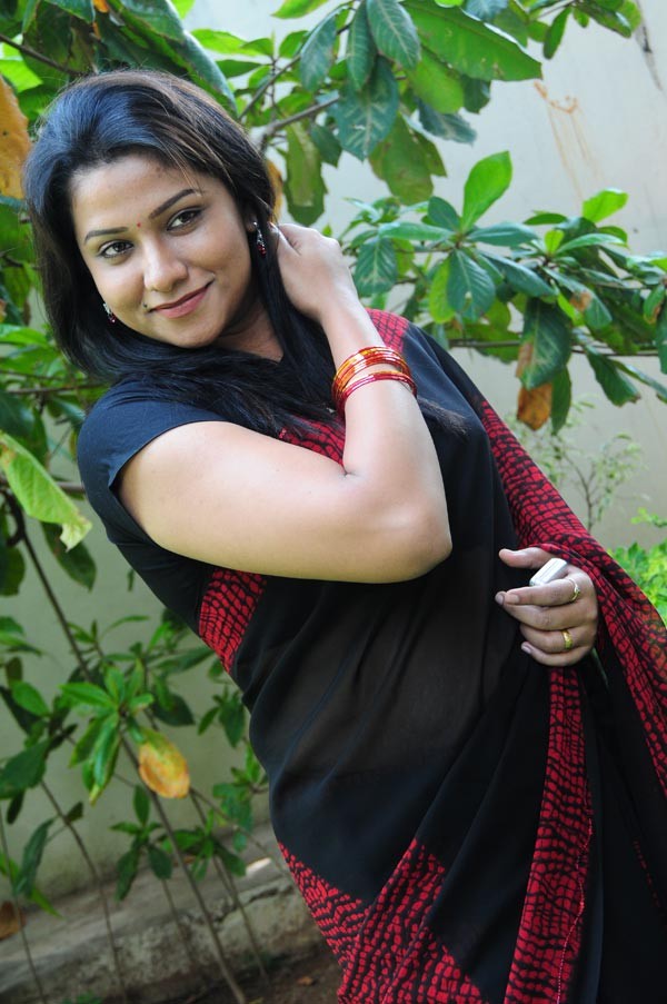 Jyothi - Gentleman - Photos - 13 / 60 photos