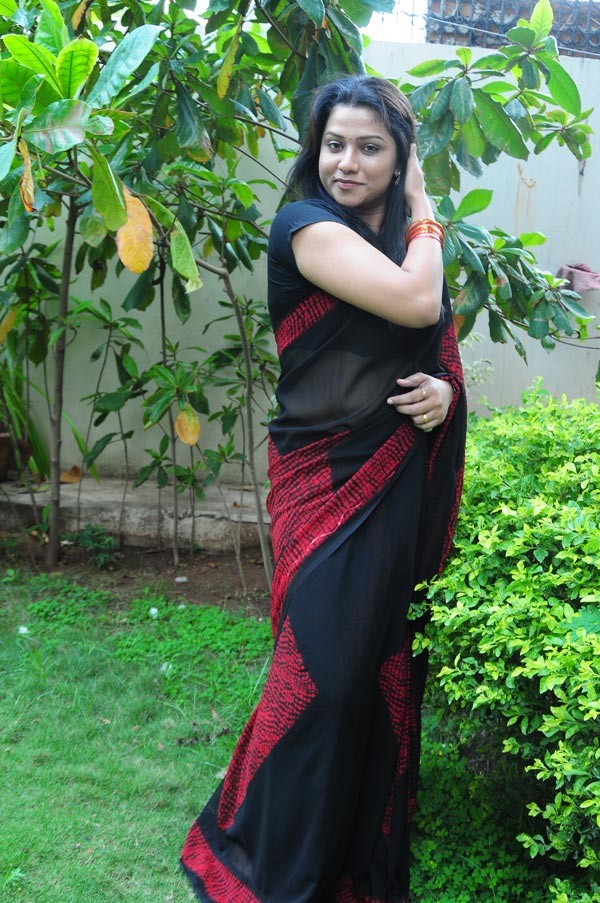 Jyothi - Gentleman - Photos - 18 / 60 photos