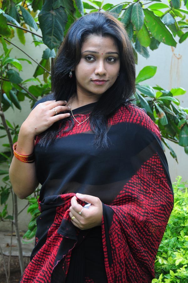 Jyothi - Gentleman - Photos - 22 / 60 photos