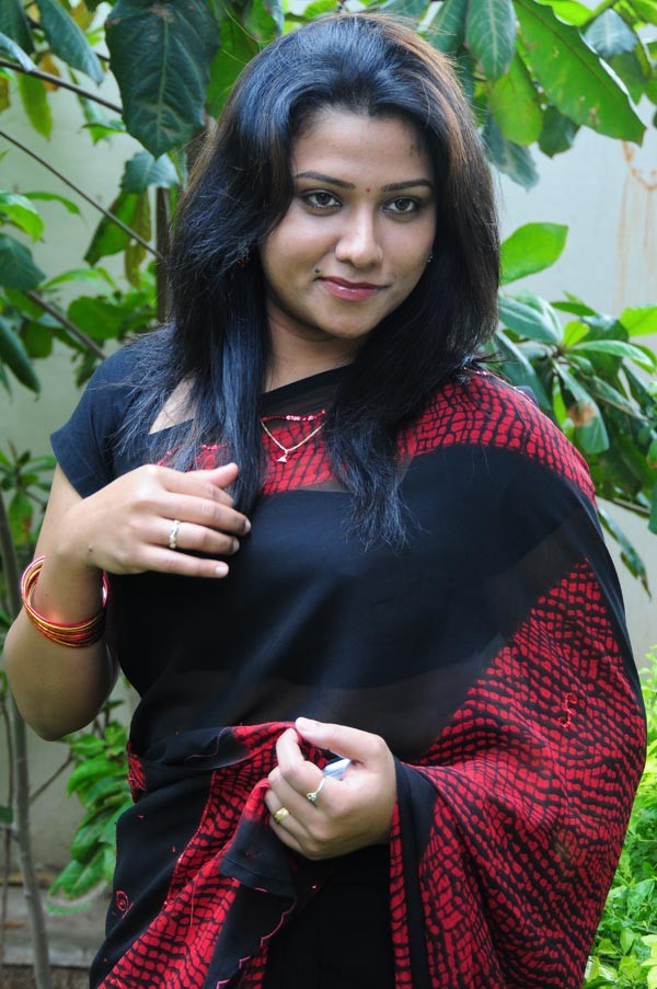 Jyothi - Gentleman - Photos - 23 / 60 photos