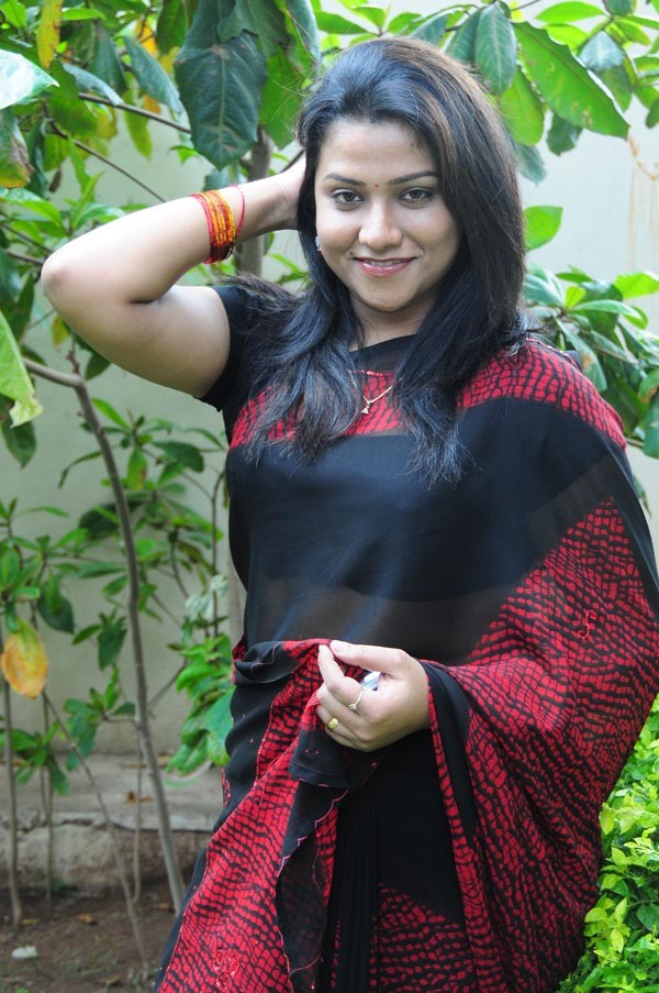 Jyothi - Gentleman - Photos - 29 / 60 photos