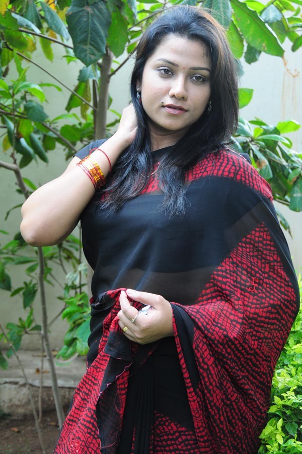 Jyothi - Gentleman - Photos - 31 / 60 photos