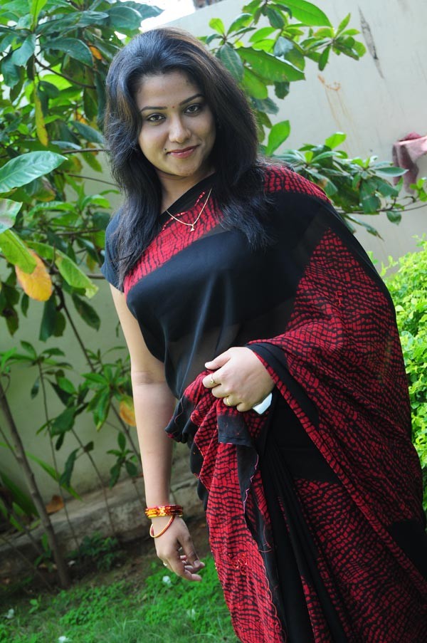 Jyothi - Gentleman - Photos - 35 / 60 photos