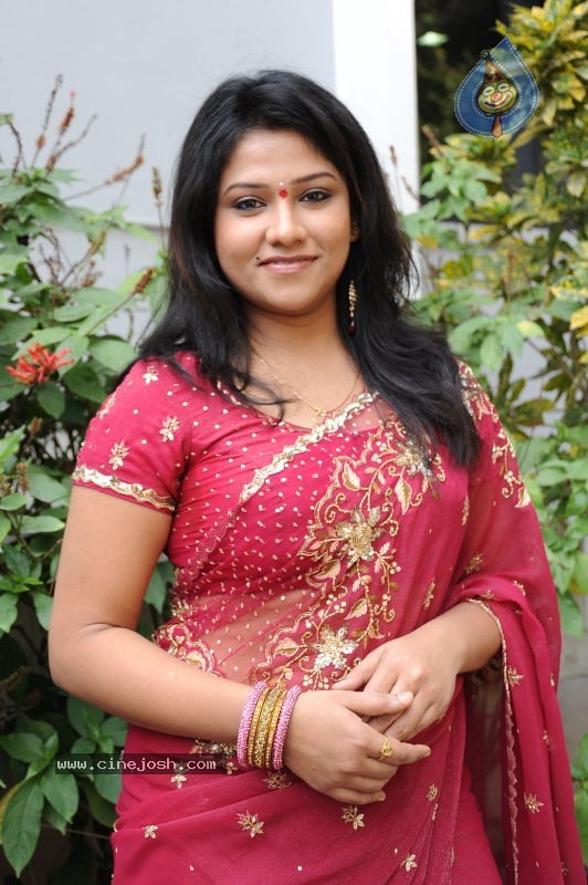 Jyothi Gallery - 14 / 34 photos