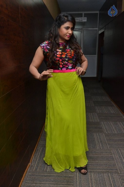 Jyothi New Pics - 25 / 41 photos