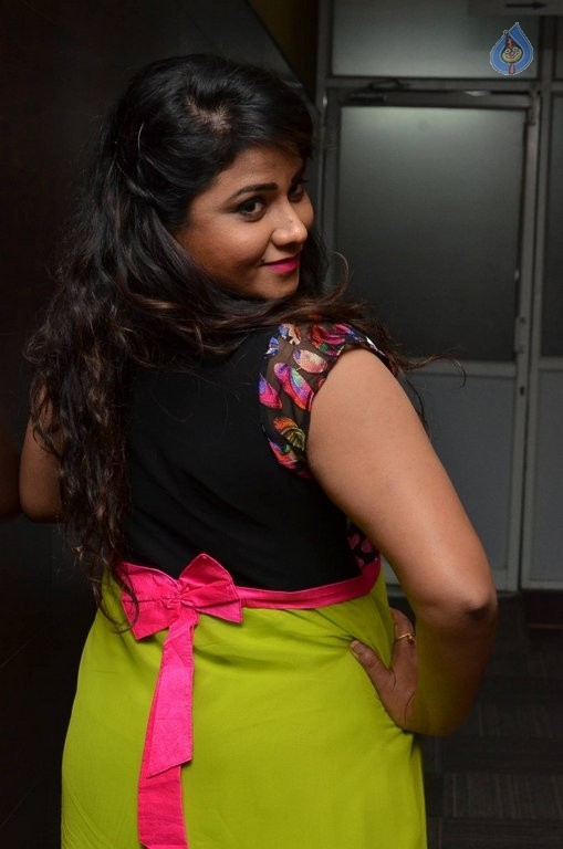 Jyothi New Pics - 27 / 41 photos