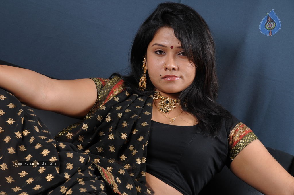 Jyothi New Stills - 8 / 111 photos