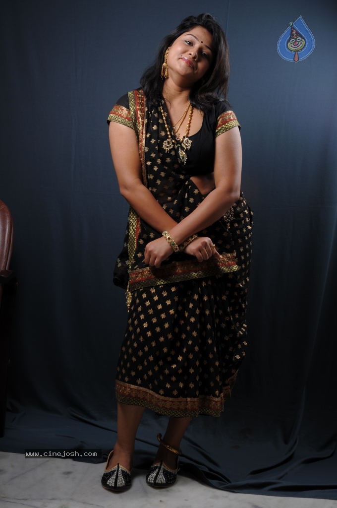 Jyothi New Stills - 18 / 111 photos