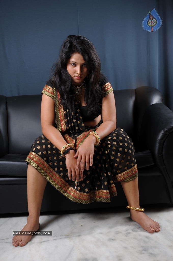 Jyothi New Stills - 58 / 111 photos