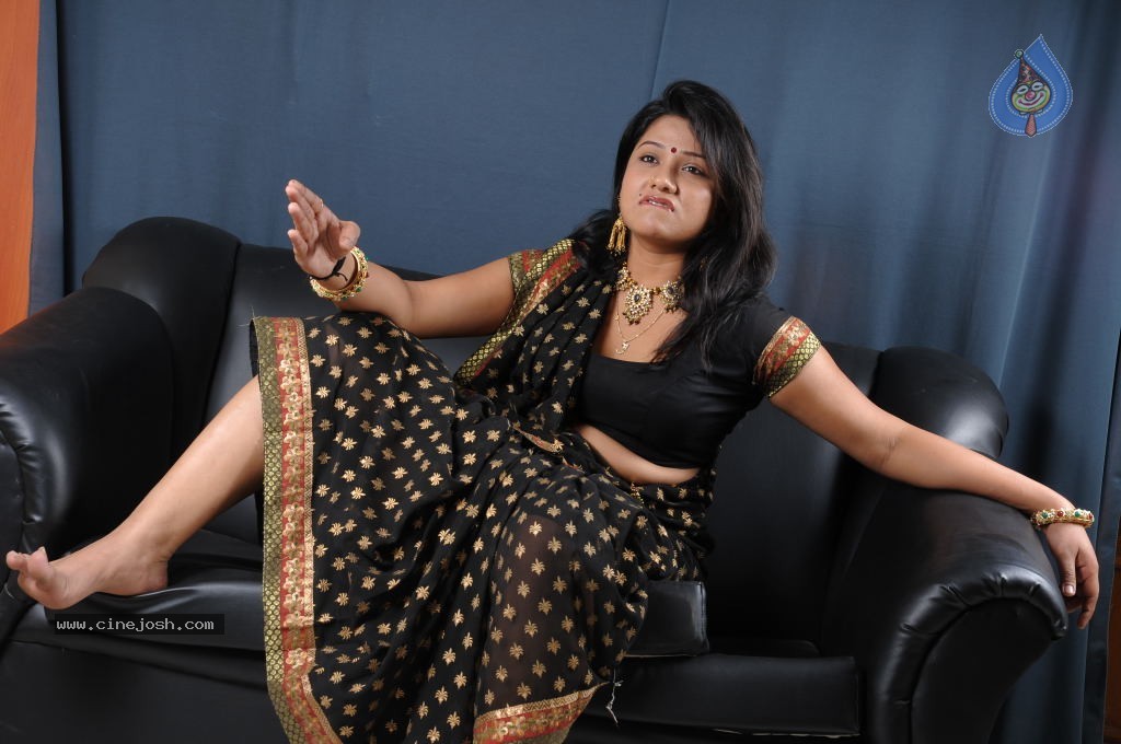 Jyothi New Stills - 60 / 111 photos