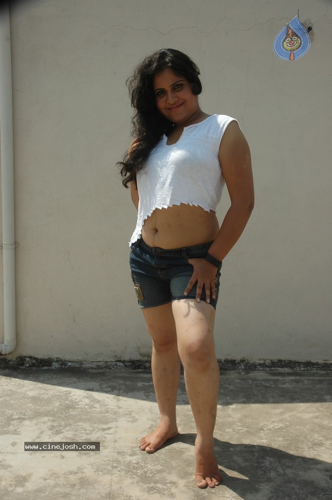 Jyothsna Hot Gallery - 21 / 84 photos