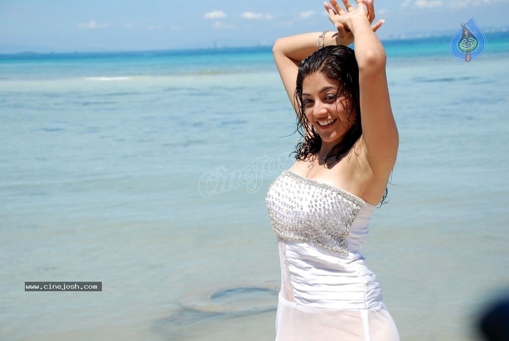 Kajal Agarwal Actress Gallery - 30 / 47 photos