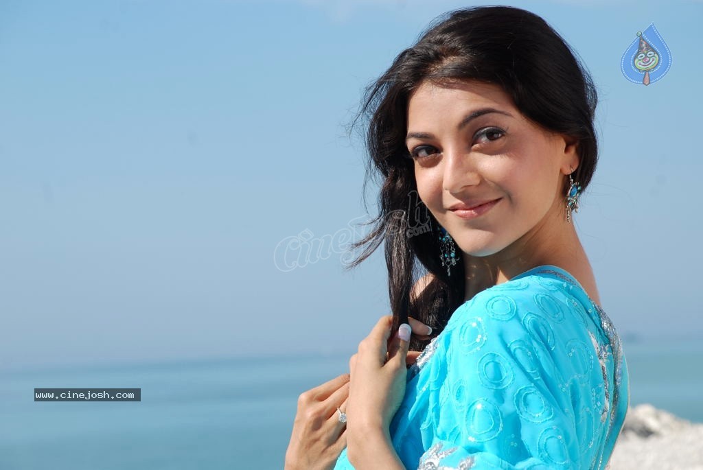 Kajal Agarwal Actress Gallery - 34 / 47 photos