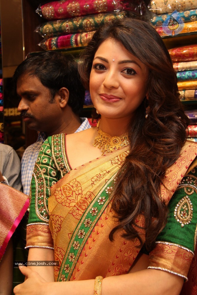 Kajal Latest Stills - 30 / 152 photos