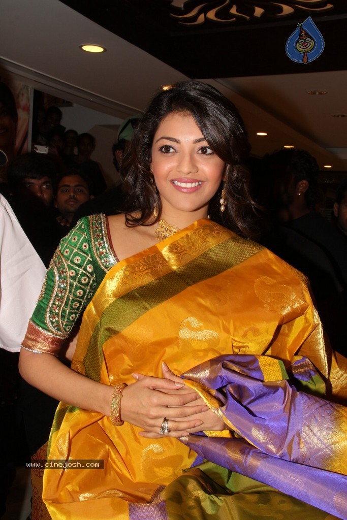 Kajal Latest Stills - 95 / 152 photos