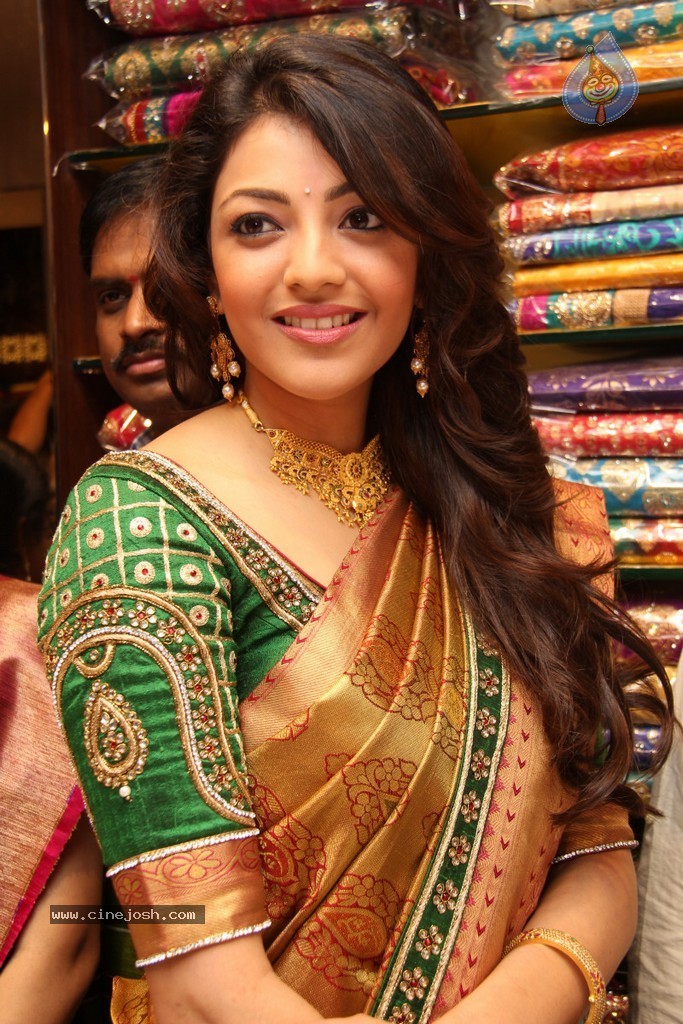 Kajal Latest Stills - 112 / 152 photos