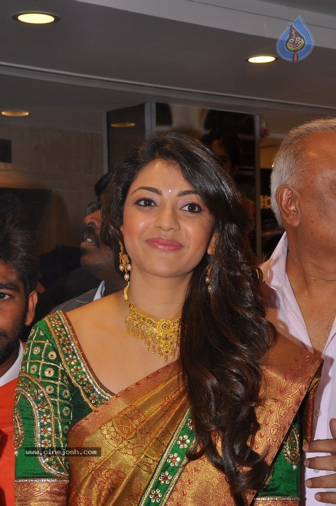 Kajal Latest Stills - 114 / 152 photos