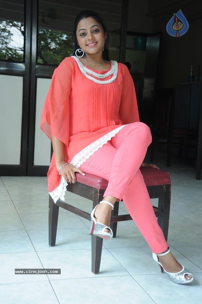 Kajal Yadav Stills - 21 / 28 photos