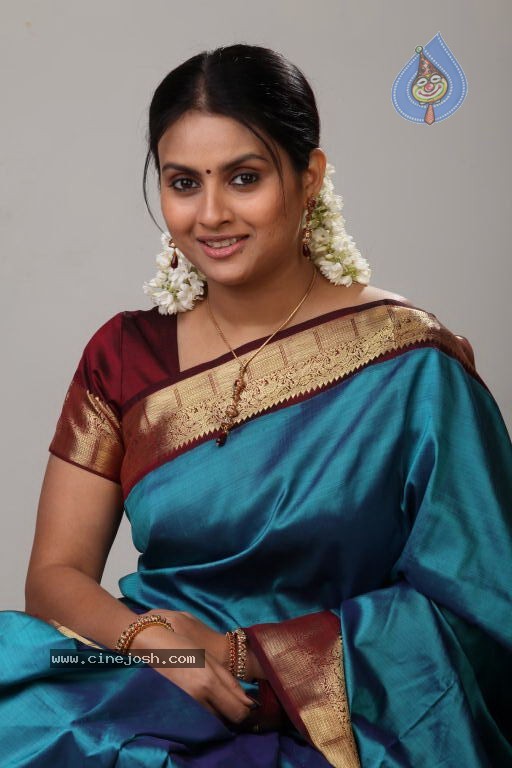 Kalyani Gallery - 11 / 59 photos