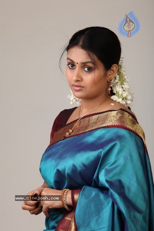 Kalyani Gallery - 44 / 59 photos