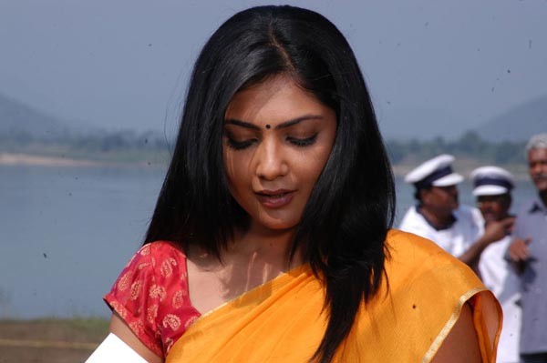 Kamalinee Mukherjee - 235 / 245 photos