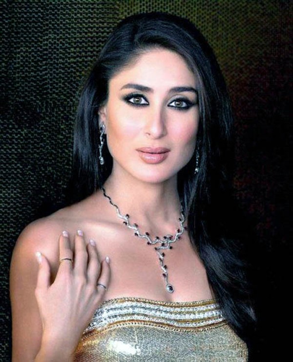 Kareena Kapoor - Photo 13 of 19