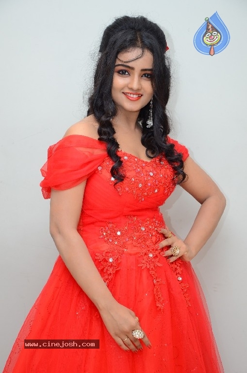 Karuna Kathirine Stills - 5 / 21 photos