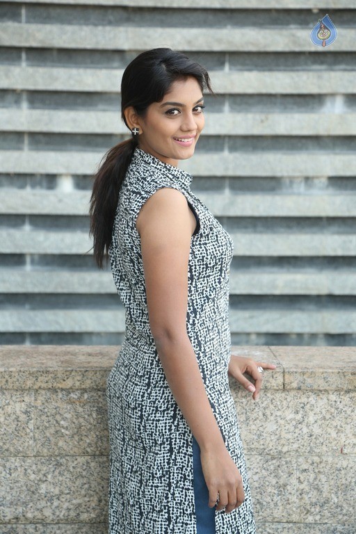 Karuna Latest Gallery - 30 / 68 photos