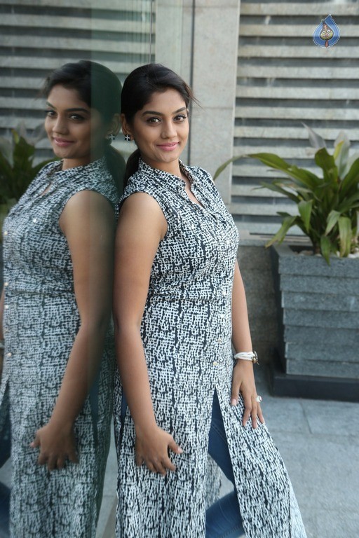 Karuna Latest Gallery - 41 / 68 photos