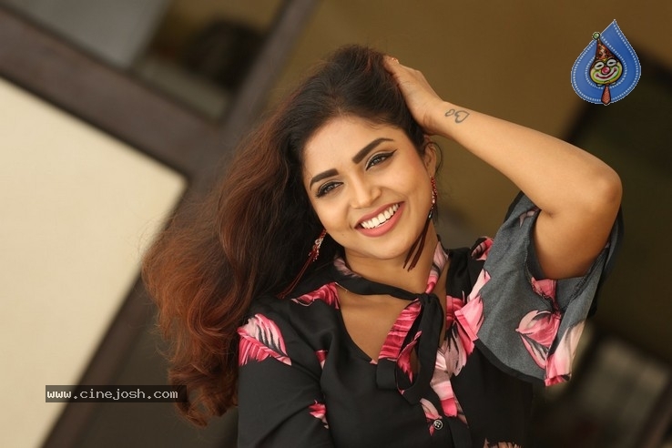 Karunya Chowdary Stills - 10 / 32 photos