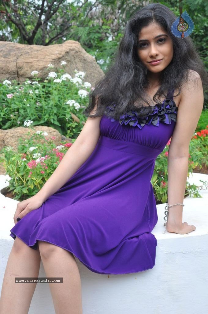 Kasmeera Hot Stills - 42 / 53 photos