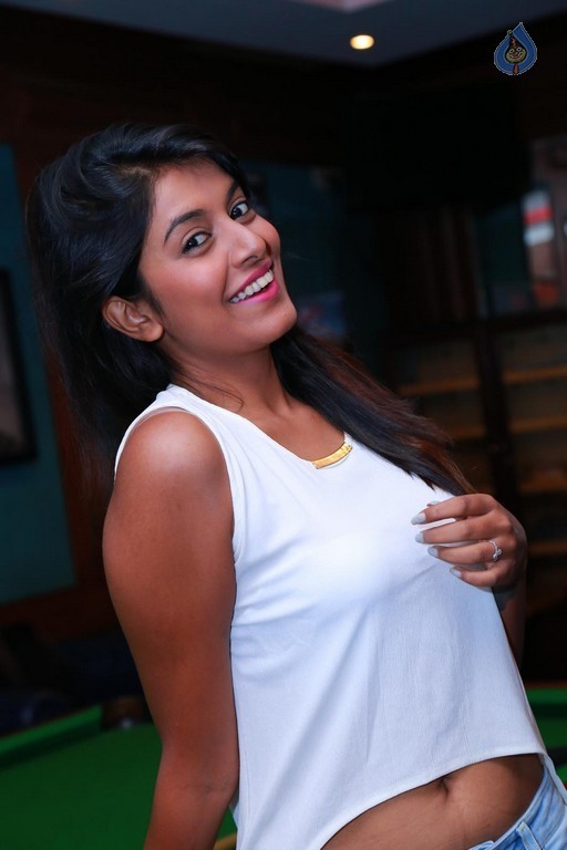 Kavya New Photos - 4 / 20 photos