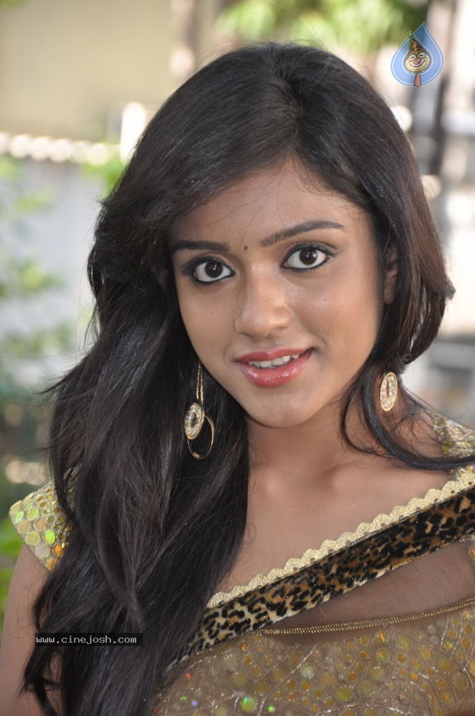 Keerthi New Stills - 31 / 37 photos