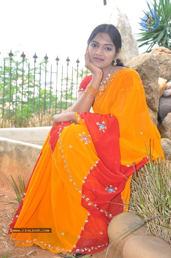 Keerthi Sen Stills - 35 / 35 photos