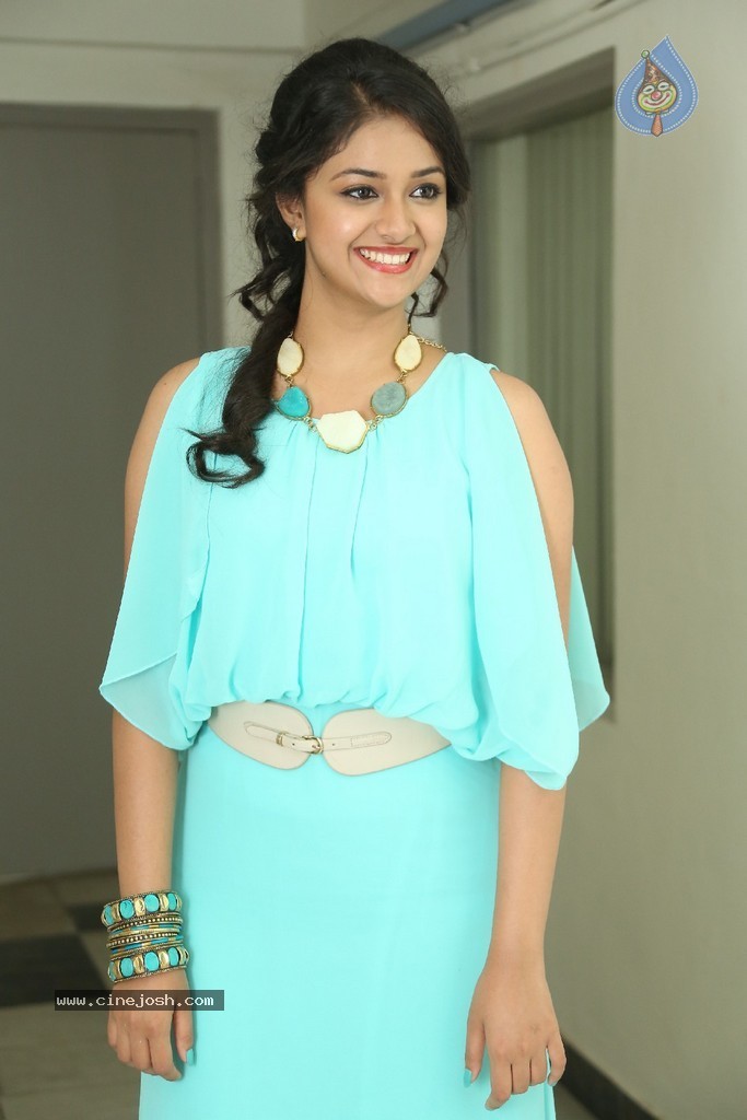 Keerthi Stills - 46 / 120 photos