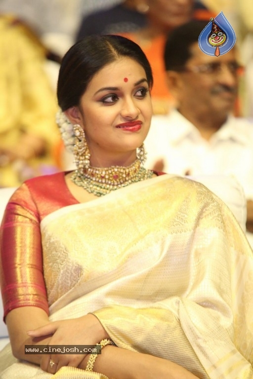 Keerthy Suresh New Pics - 11 / 21 photos