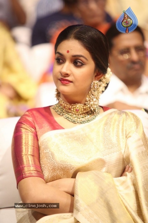 Keerthy Suresh New Pics - 21 / 21 photos