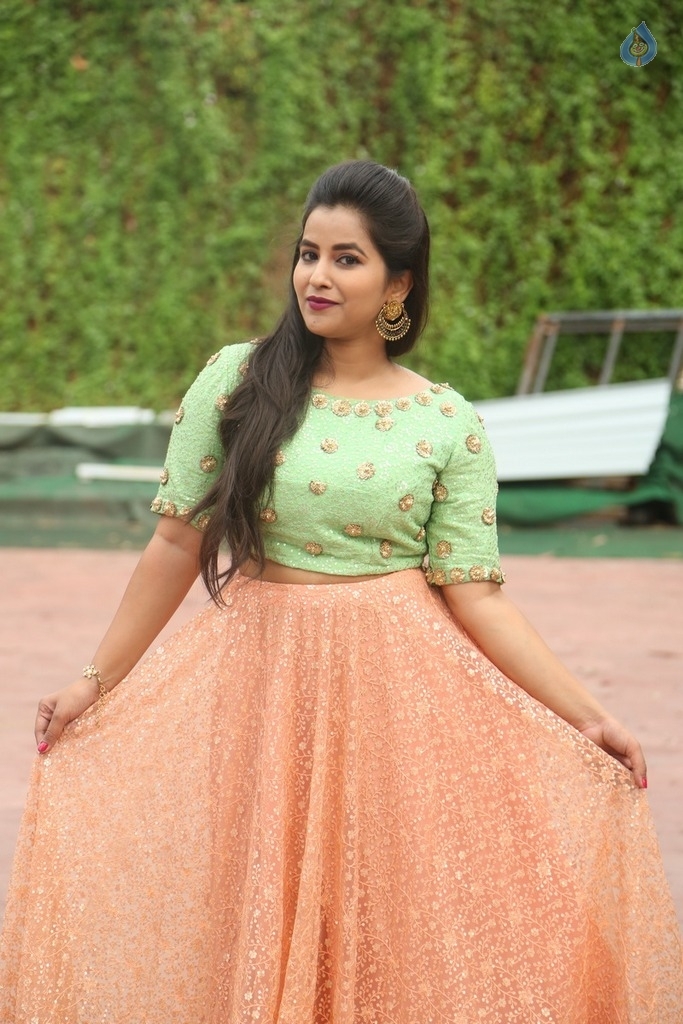 Komali New Photos - 28 / 42 photos