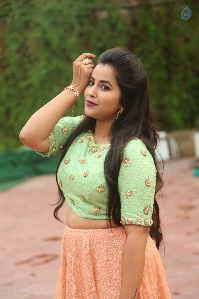 Komali New Photos - 30 / 42 photos