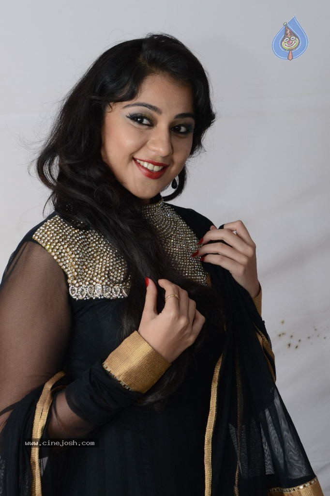 Krathi Stills - 13 / 50 photos